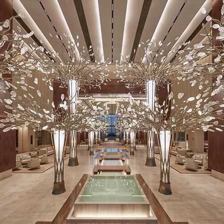 ホテル マンダリン オリエンタル ジュメイラ ドバイ エクステリア 写真 The lobby of the Ritz-Carlton, DIFC
