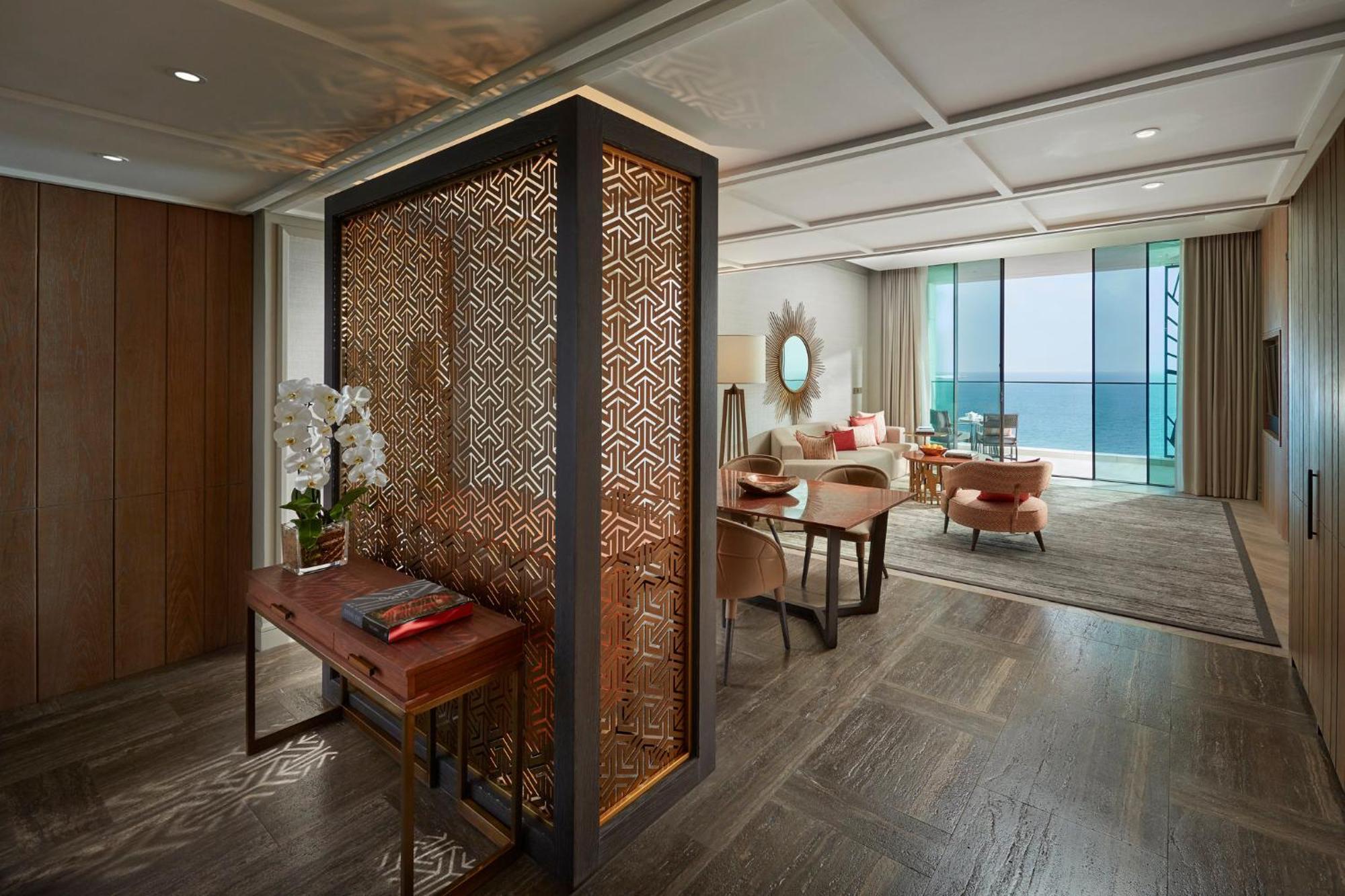 ホテル マンダリン オリエンタル ジュメイラ ドバイ エクステリア 写真 A suite at the hotel